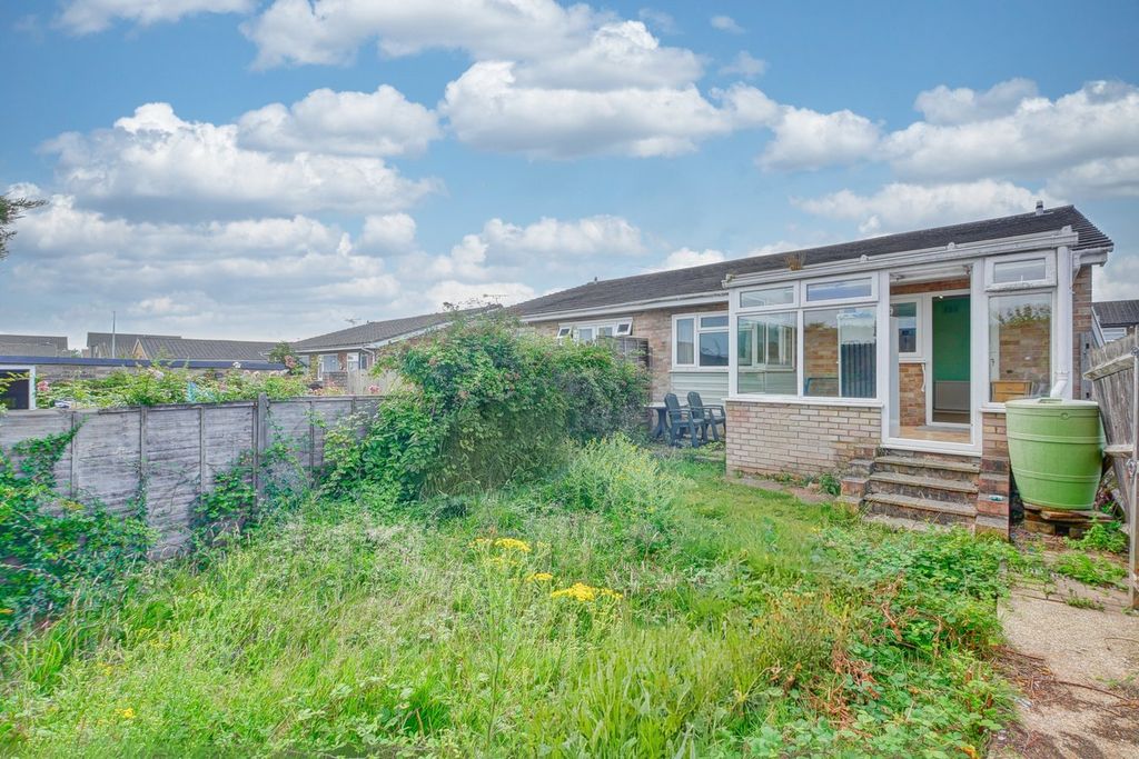 Property photo 3 of 12