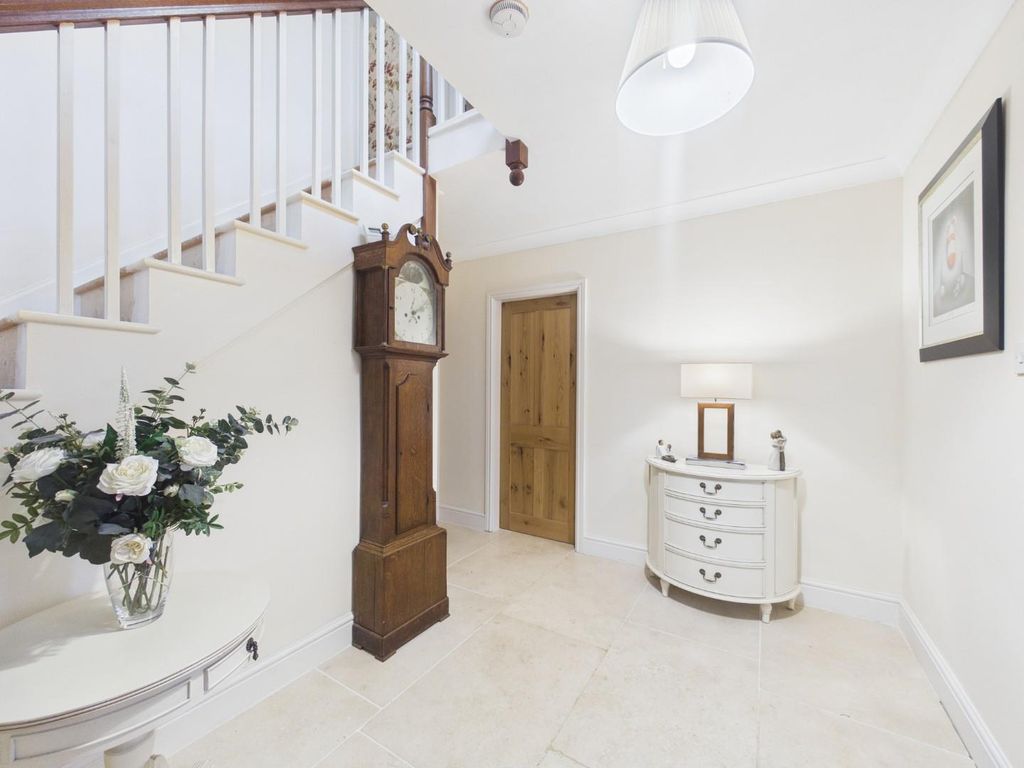 Property photo 2 of 26 Hallway