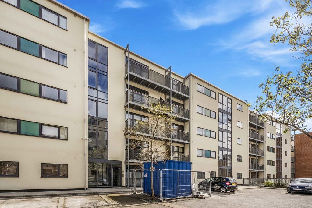 Property photo 1 of 7