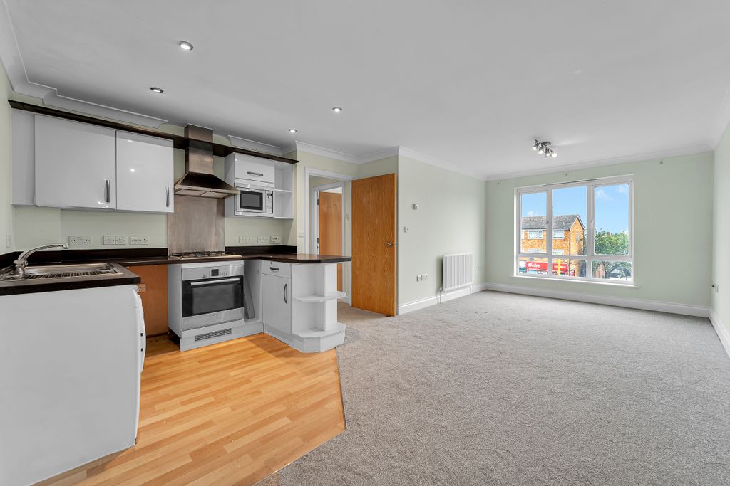 Property photo 1 of 11 Dsc03017