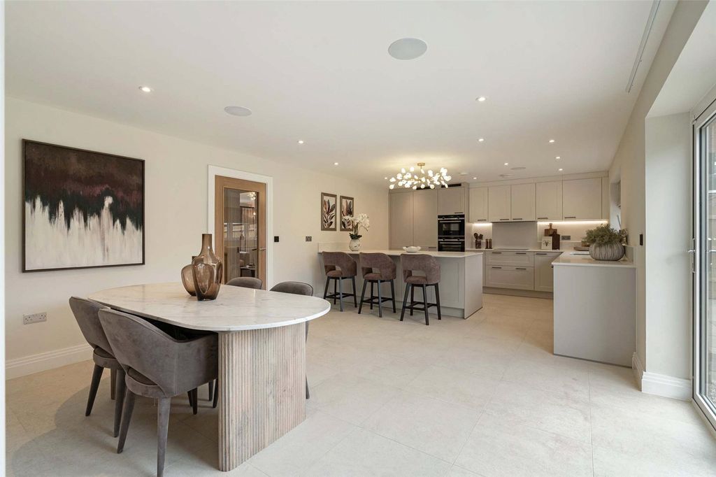 Property photo 1 of 20 Show Home