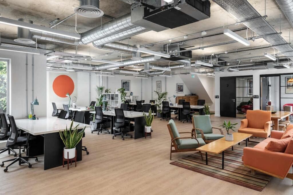 Property photo 1 of 9 Photo 3