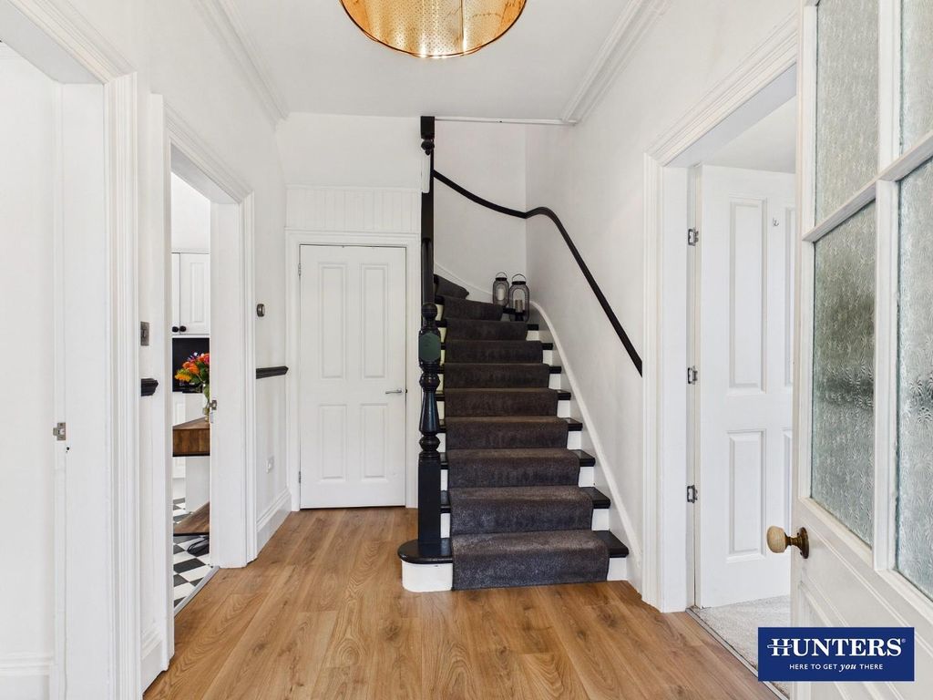 Property photo 3 of 33 Inner Hallway