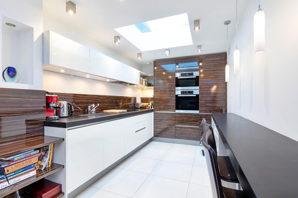 Property photo 2 of 15 Kitchen