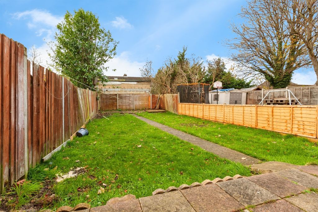 Property photo 2 of 16