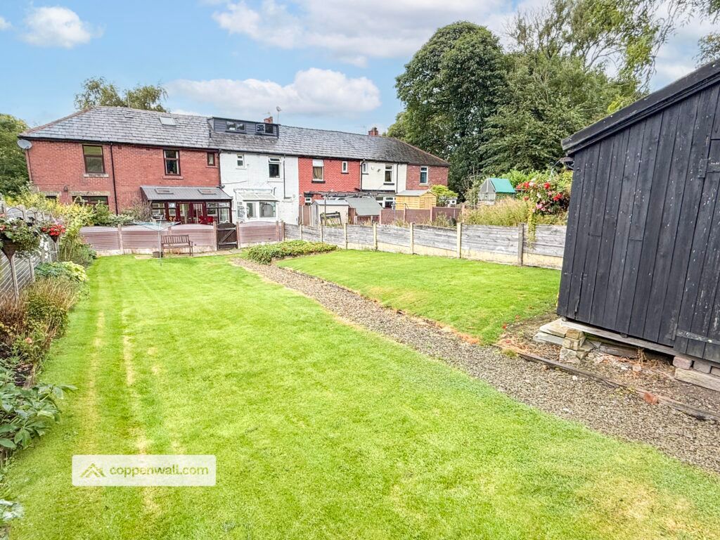 Property photo 2 of 33