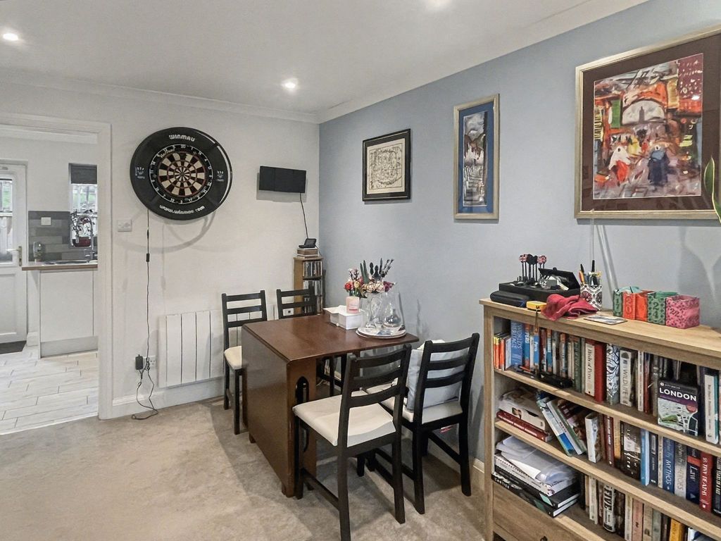 Property photo 3 of 16 Photo 2