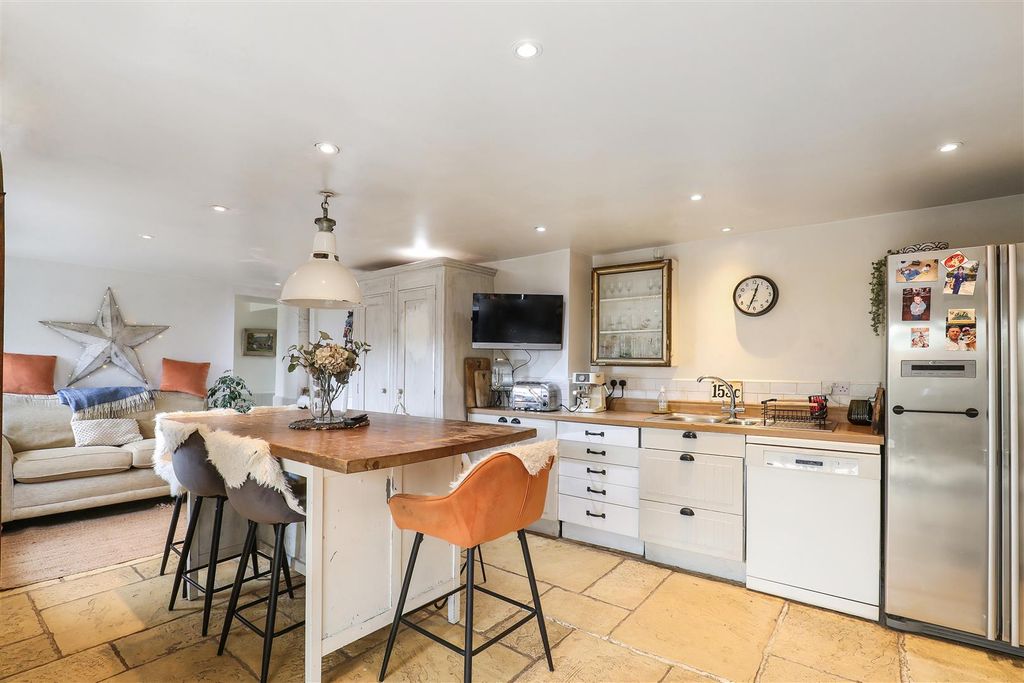 Property photo 3 of 37 Sketch_Ph15_6472607.Jpg