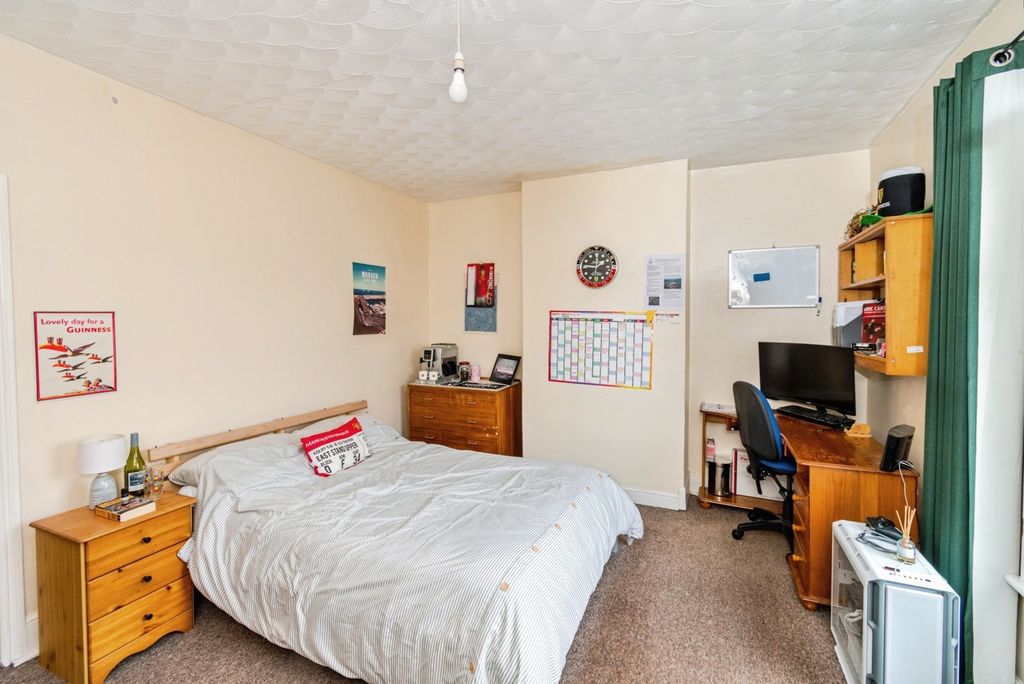 Property photo 3 of 13 Pbox-Img.Jpg