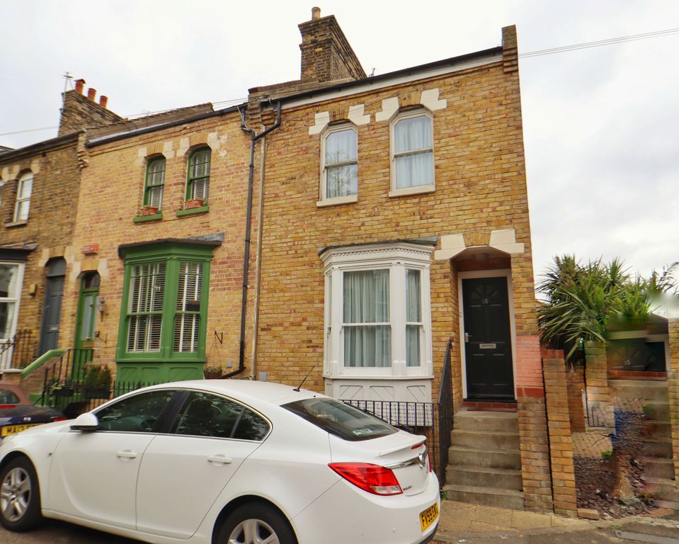 Property photo 1 of 17