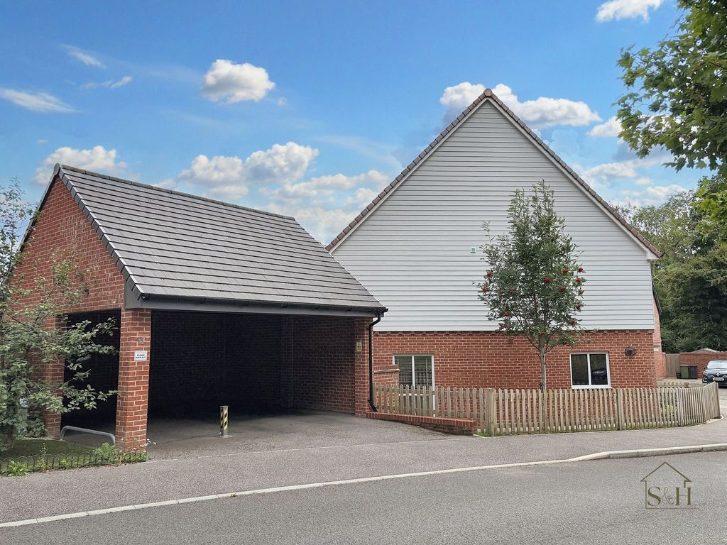 Property photo 2 of 19