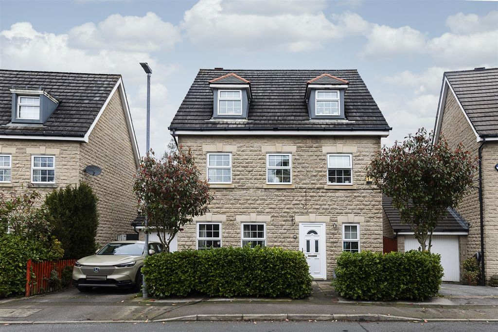 Property photo 1 of 34