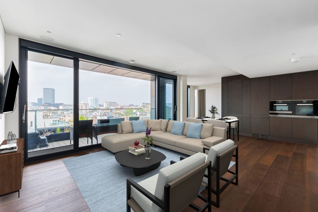 Property photo 1 of 22 93604_Apartment-8...