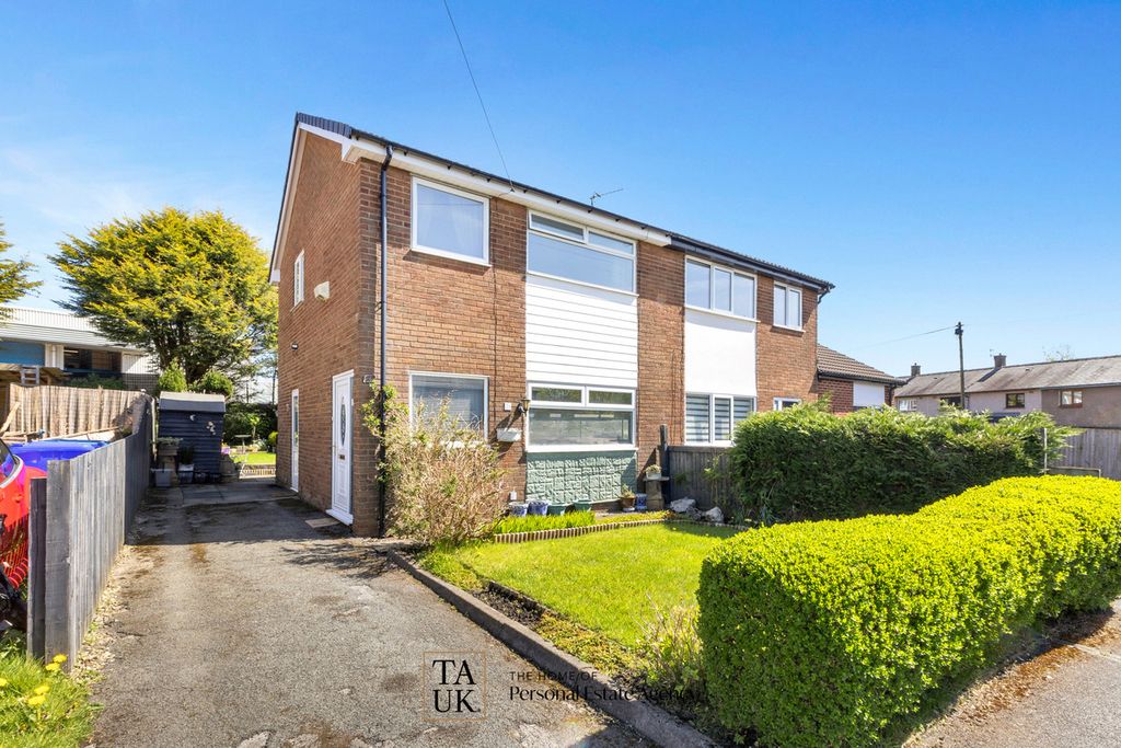 Property photo 1 of 21