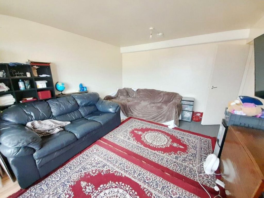 Property photo 2 of 7 Lounge