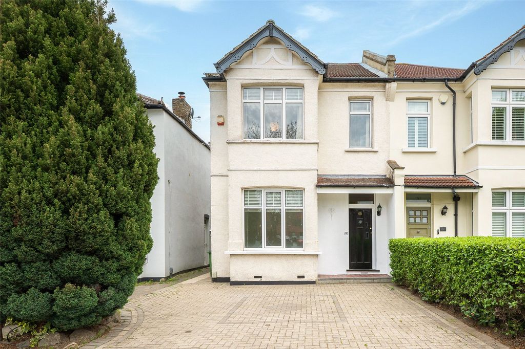 Property photo 1 of 23 Picture No. 11