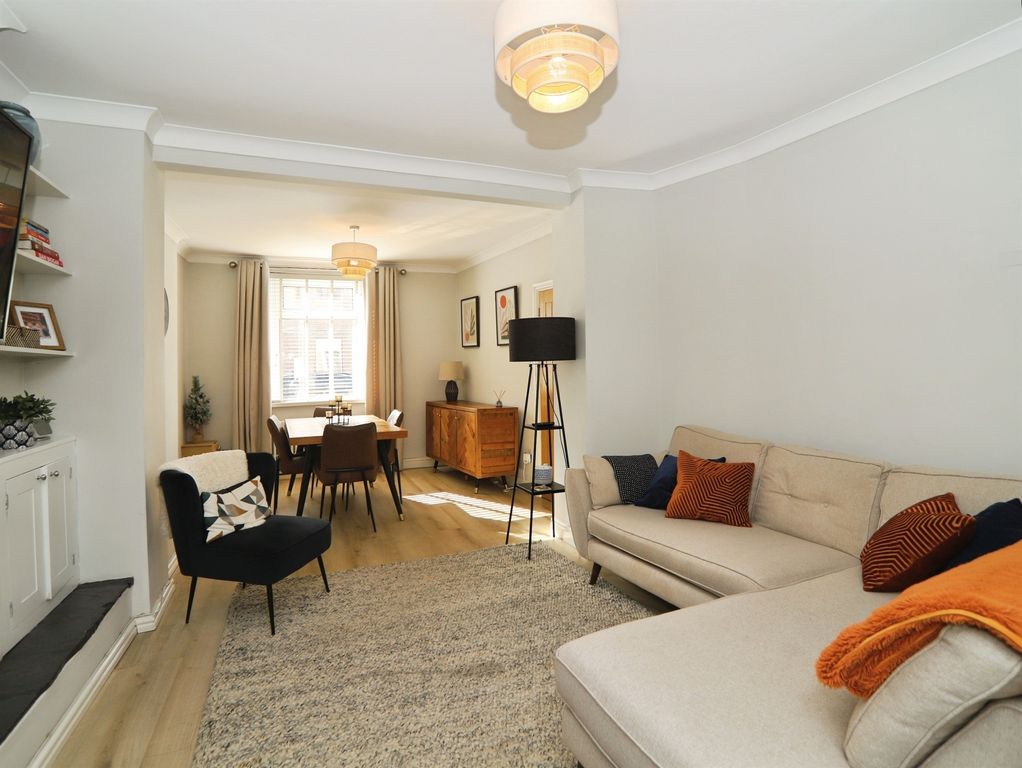 Property photo 3 of 21