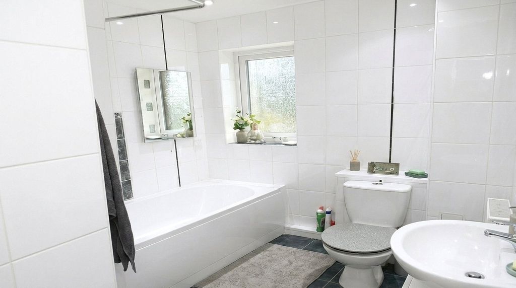 Property photo 1 of 14 Picture No. 52