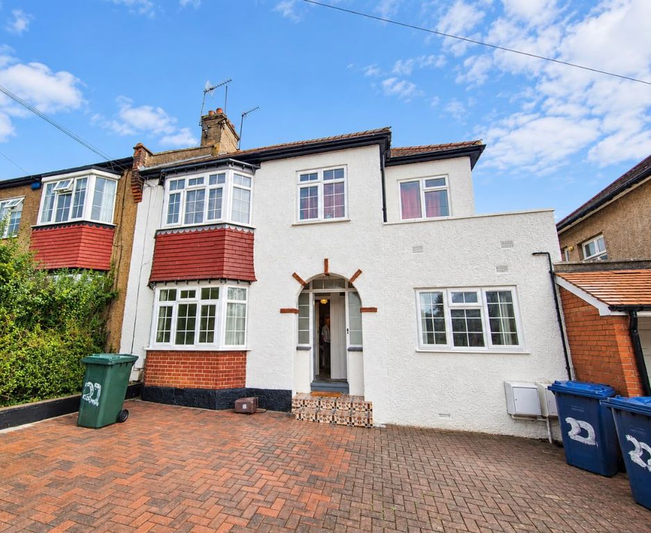 Property photo 1 of 9