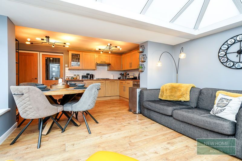 Property photo 2 of 16 Photo 12