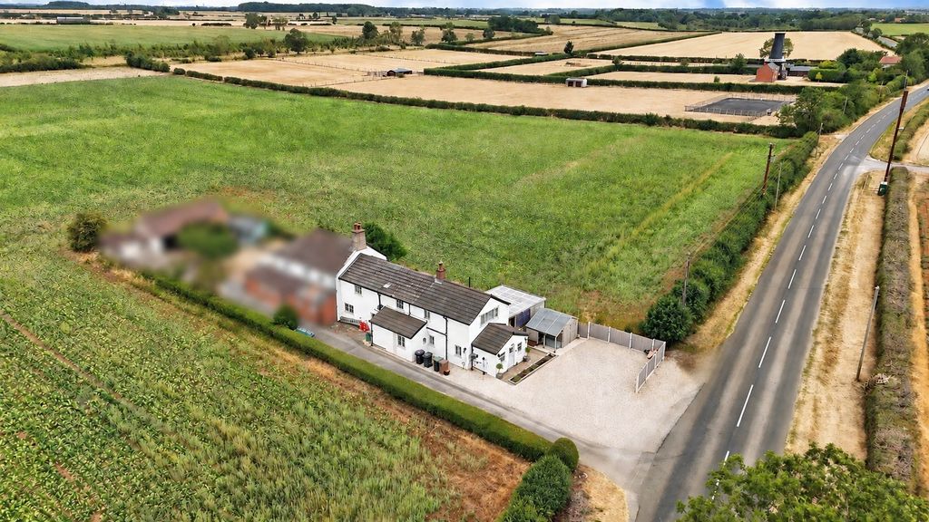 Property photo 2 of 35 5337882
