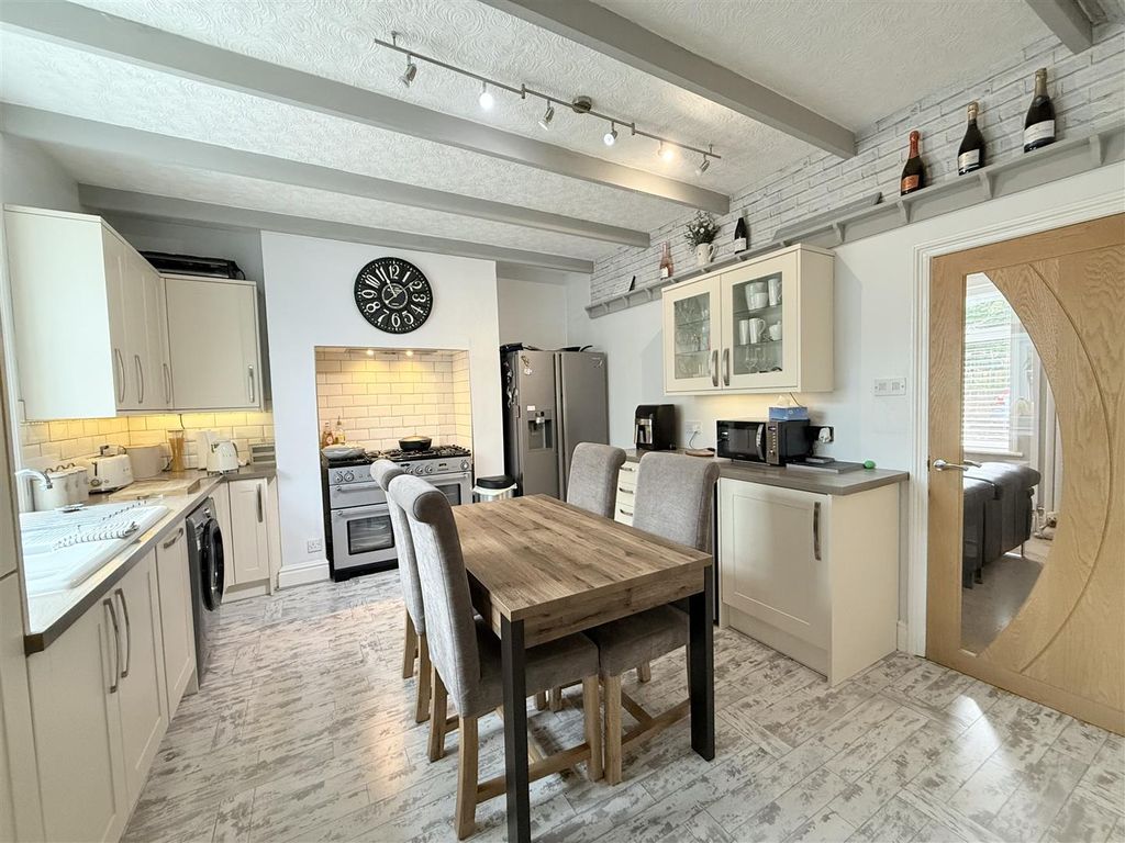 Property photo 3 of 13 Img_0548.Jpg