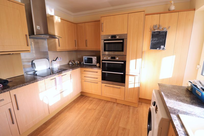 Property photo 2 of 16 Photo 17