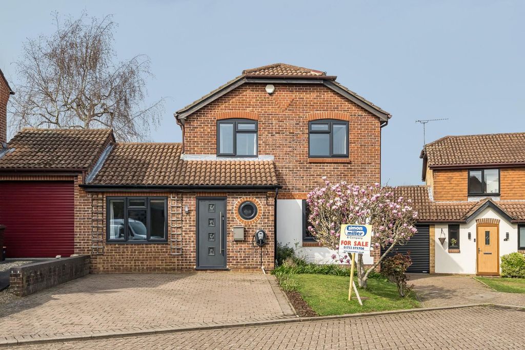 Property photo 2 of 21 1430943-25-69Bda37A886E0.Jpg