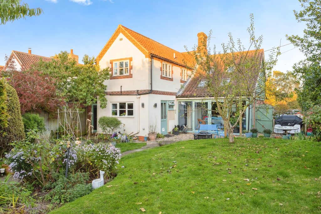 Property photo 1 of 17 Photography