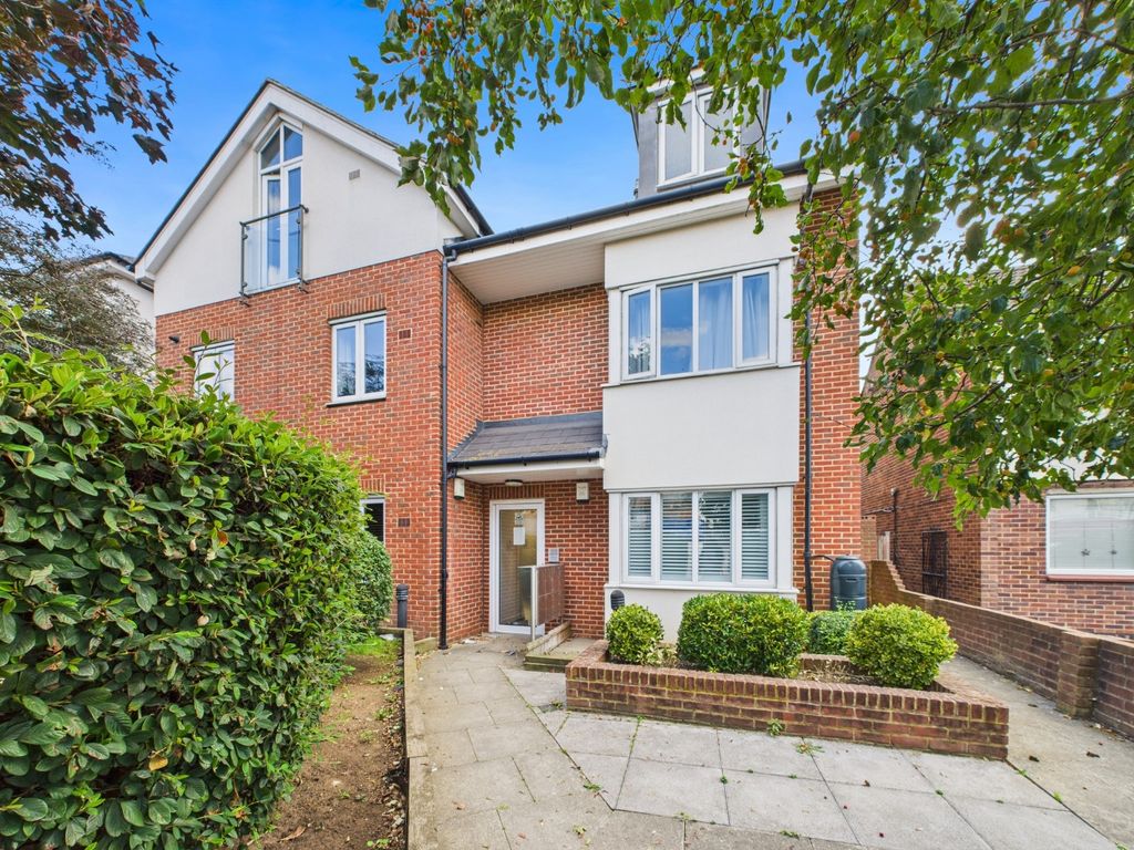 Property photo 1 of 10 4510371