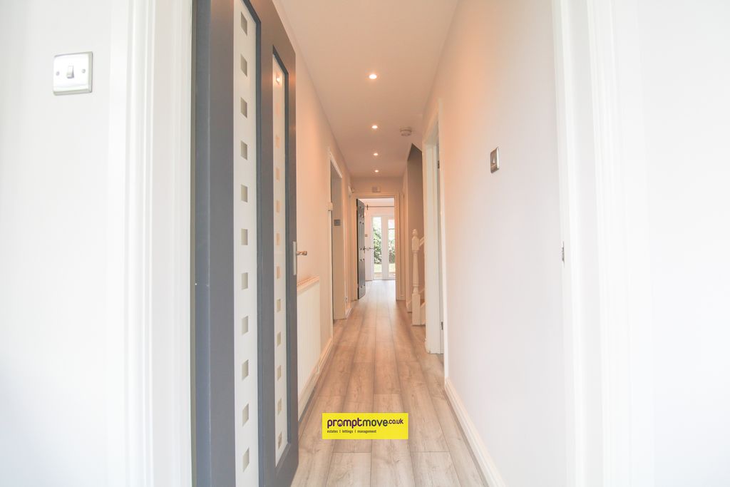 Property photo 2 of 20 Na