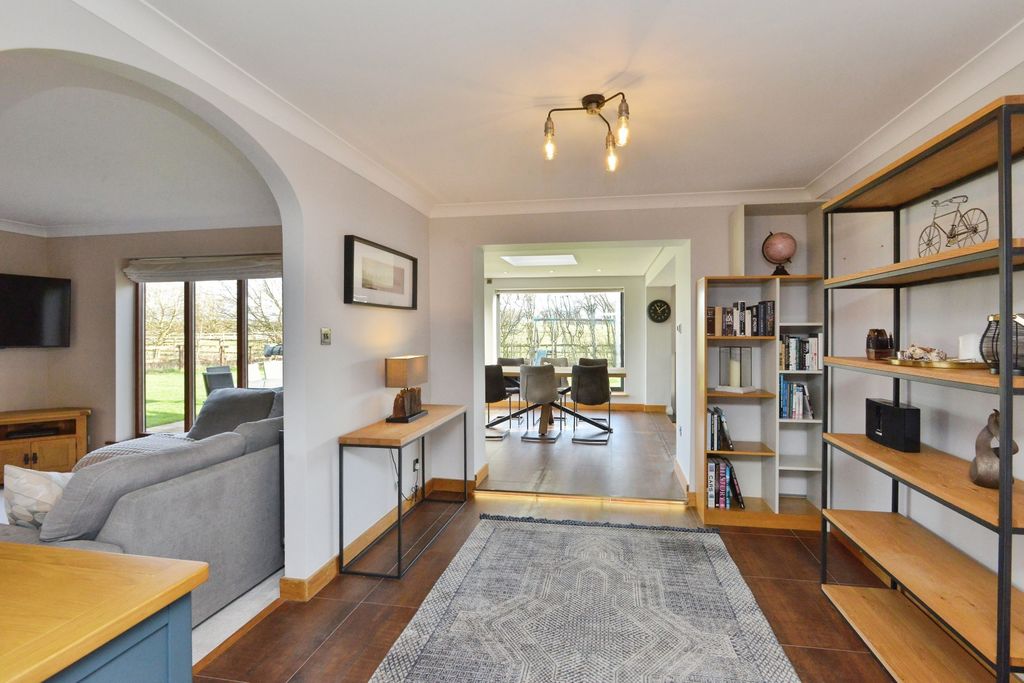 Property photo 2 of 20 Photo #2