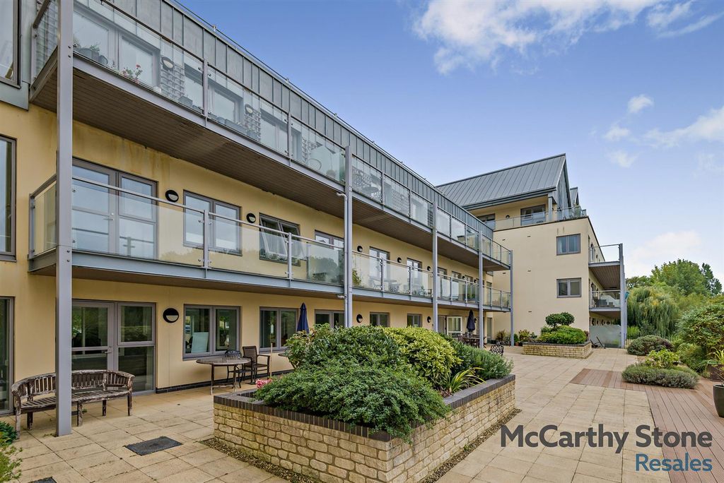 Property photo 1 of 15 Bowles Court