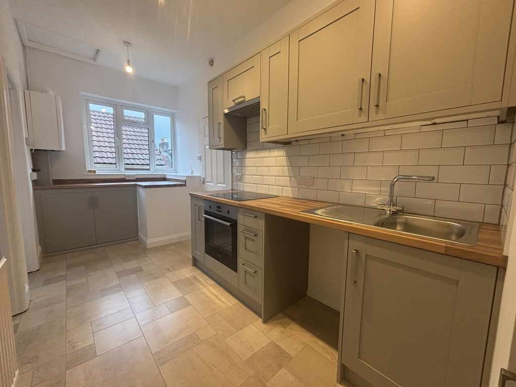 Property photo 3 of 7 Img_3749