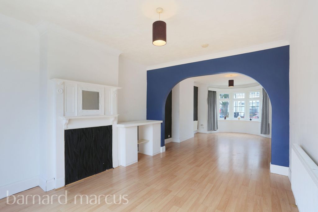 Property photo 1 of 7 View