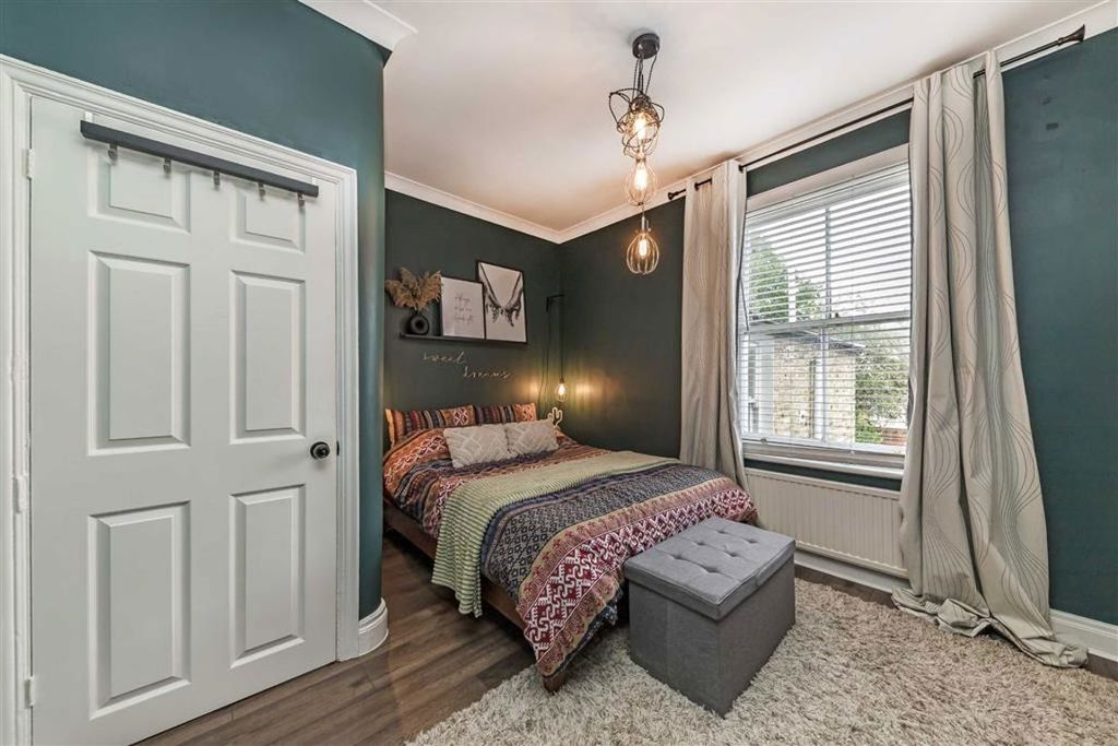 Property photo 3 of 6