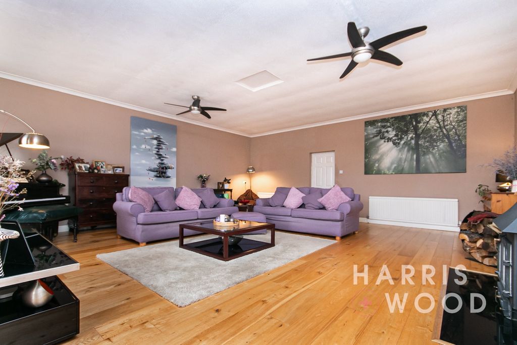 Property photo 3 of 32 4417565