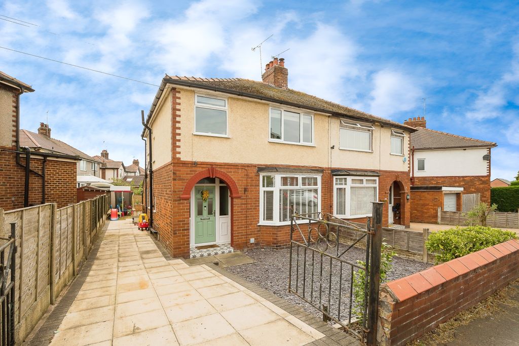 Property photo 1 of 15