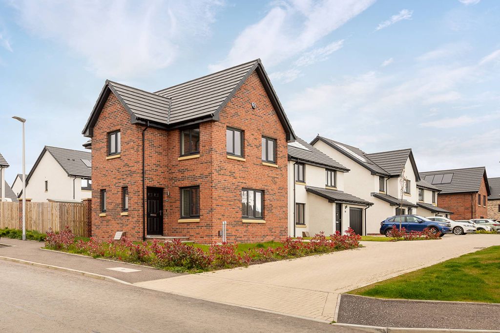 Property photo 1 of 21