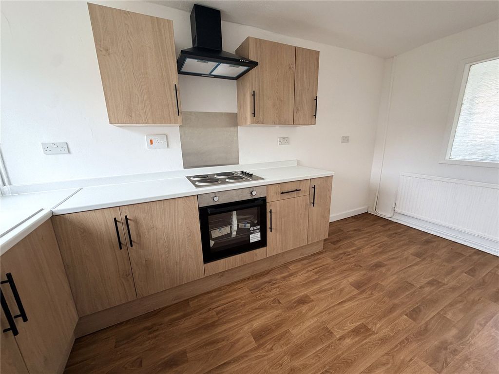 Property photo 2 of 13 Picture No. 05