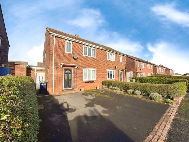 Property photo 1 of 9 Photo 4