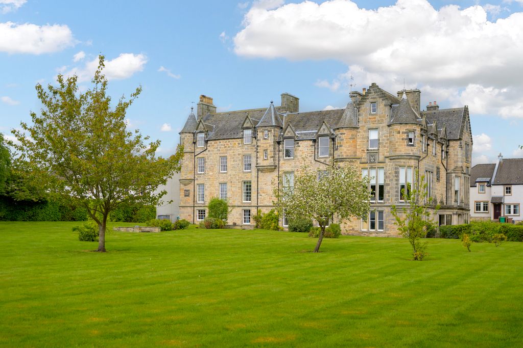 Additional image 26 of 3 bed flat for sale11 Craigflower House, Torryburn KY12