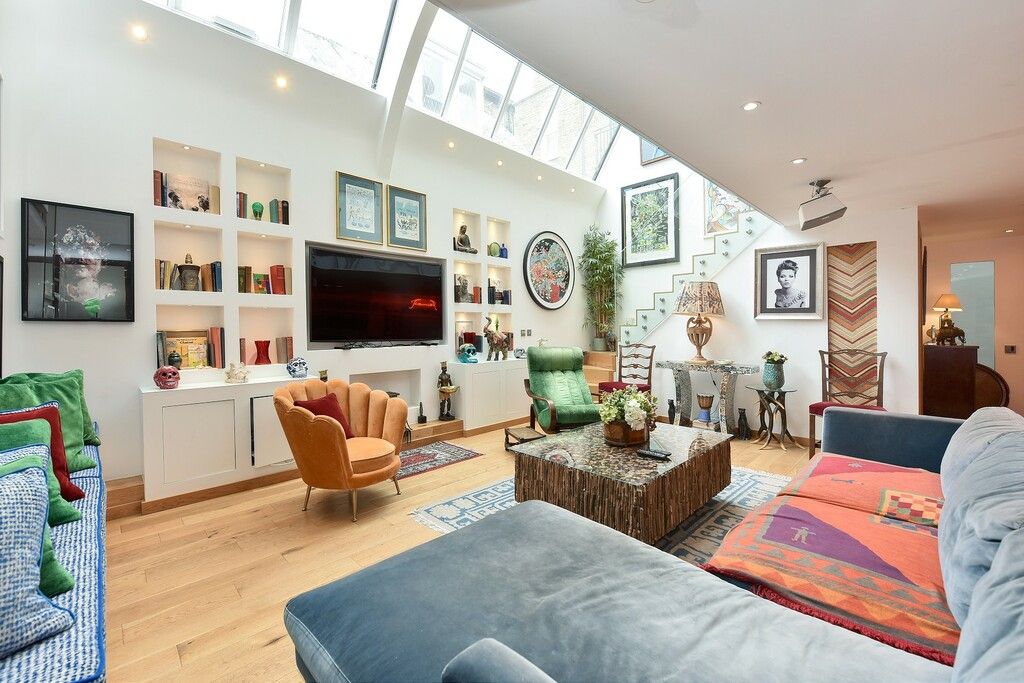 Property photo 2 of 16