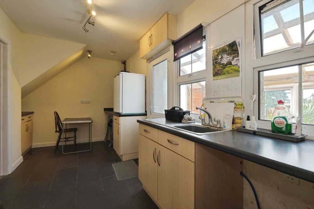 Property photo 3 of 13 Pbox-Img.Jpg