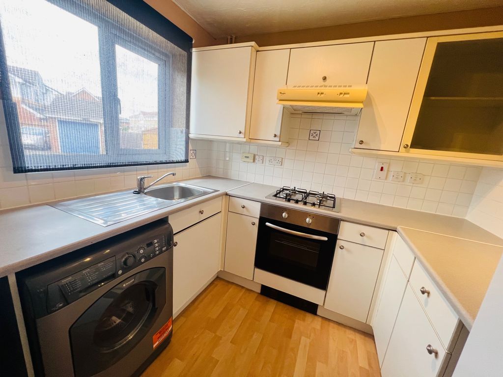 Property photo 2 of 15 Kitchen