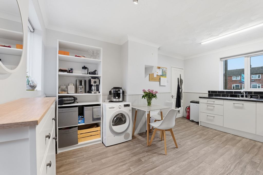 Property photo 2 of 21 P1166780