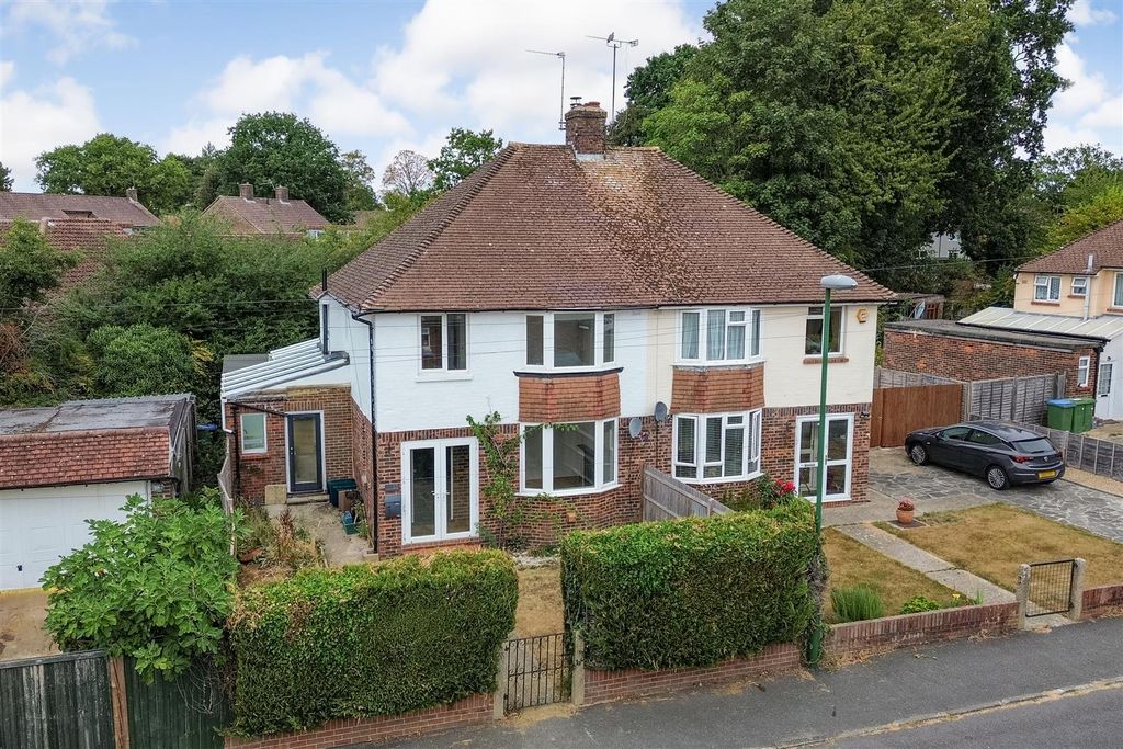 Property photo 1 of 22