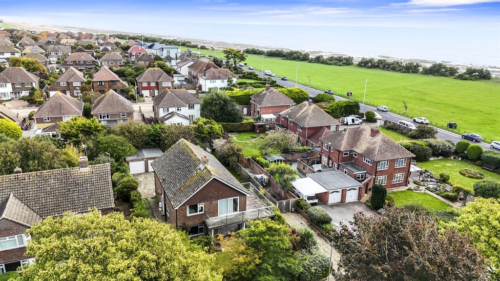 Property photo 2 of 23 Aldsworth Avenue, 4 Drone Shots_001.Jpg