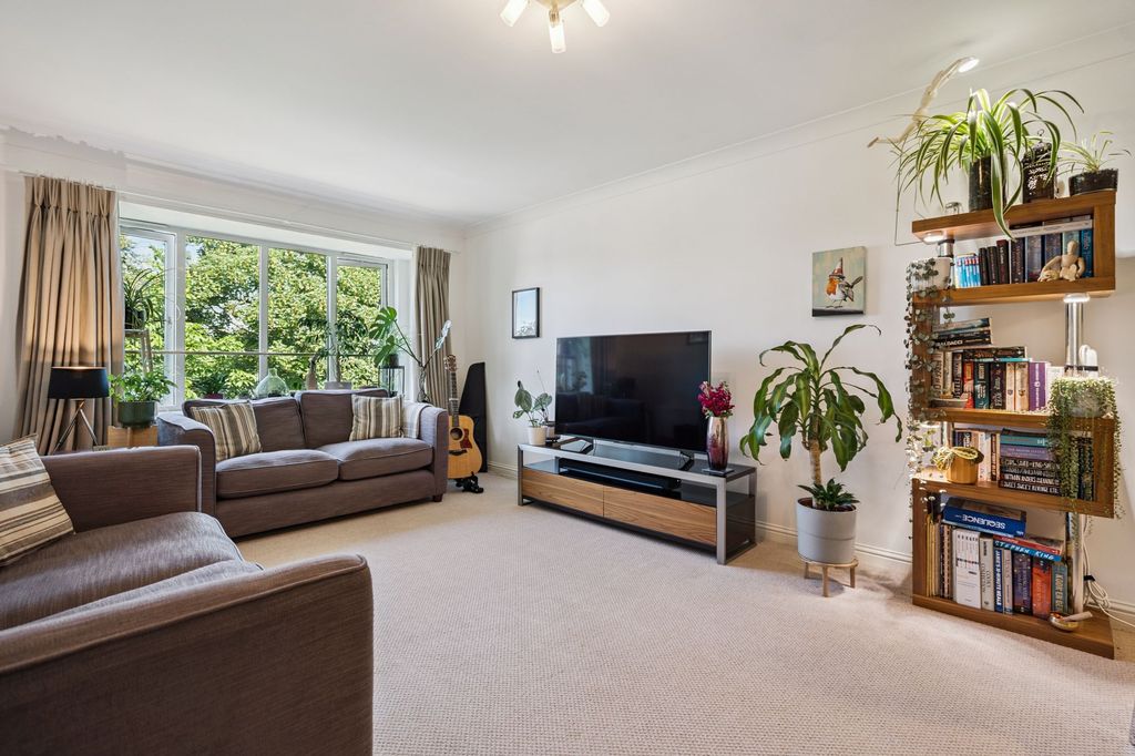 Property photo 3 of 16