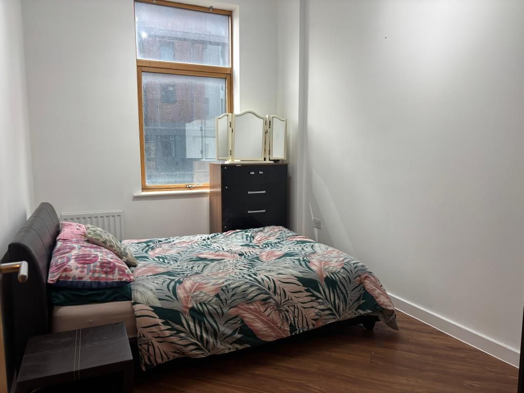 Property photo 2 of 10 Bedroom